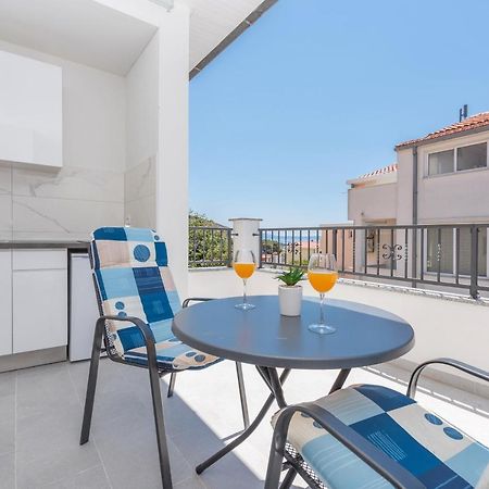 Apartments Petrusic Makarska Buitenkant foto